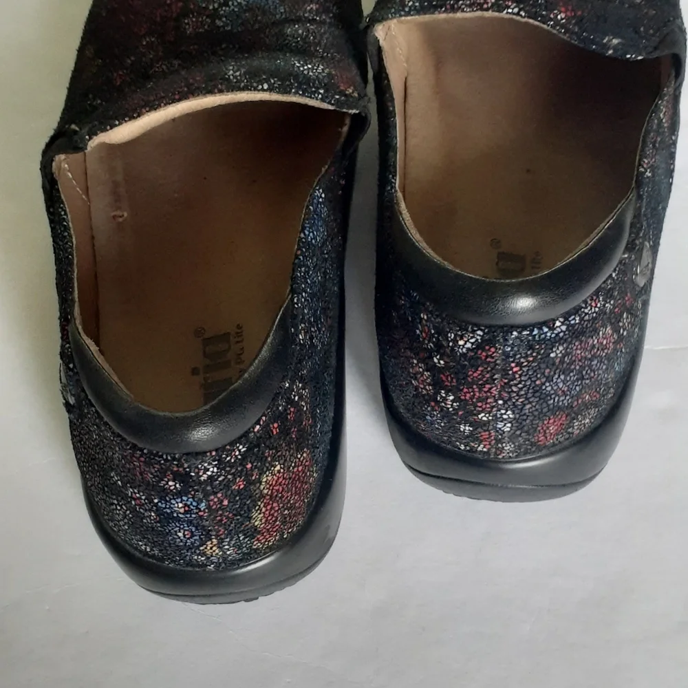 Alegria Black Floral Slip-On Clogs with Multicolor Accents. Size 38 EU. 7.5 US.